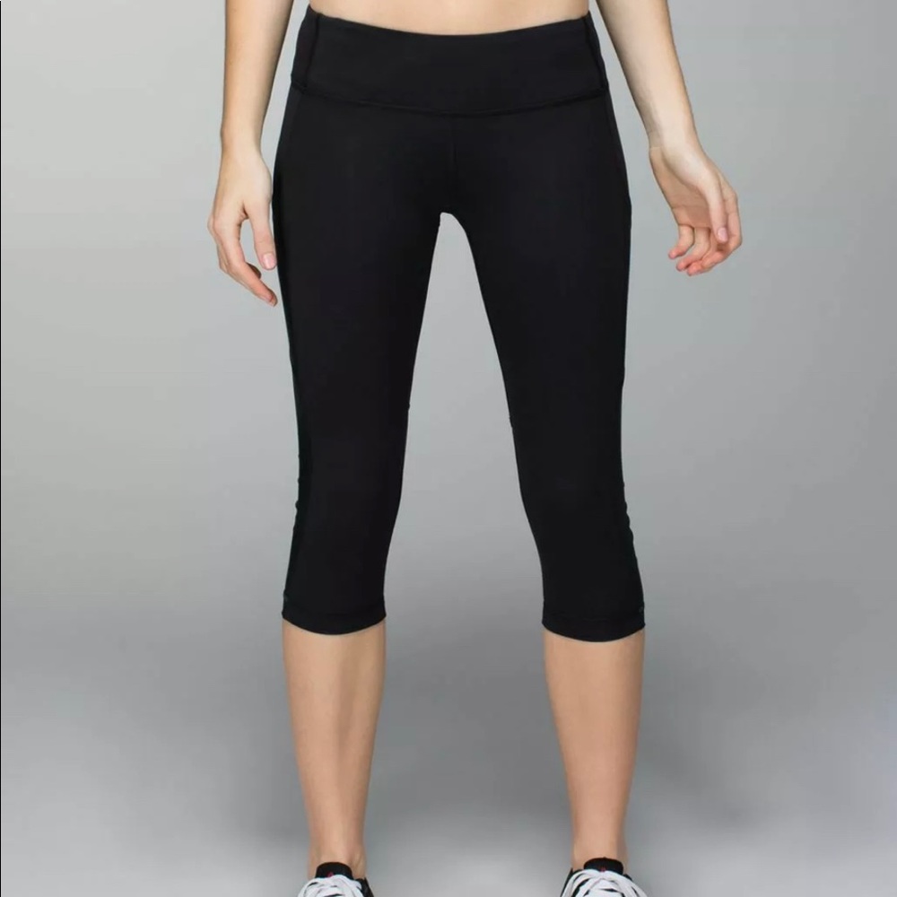 Lululemon Cut The Crop size 6
